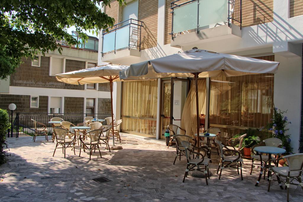 Sporting Hotel Габичче-Маре Экстерьер фото